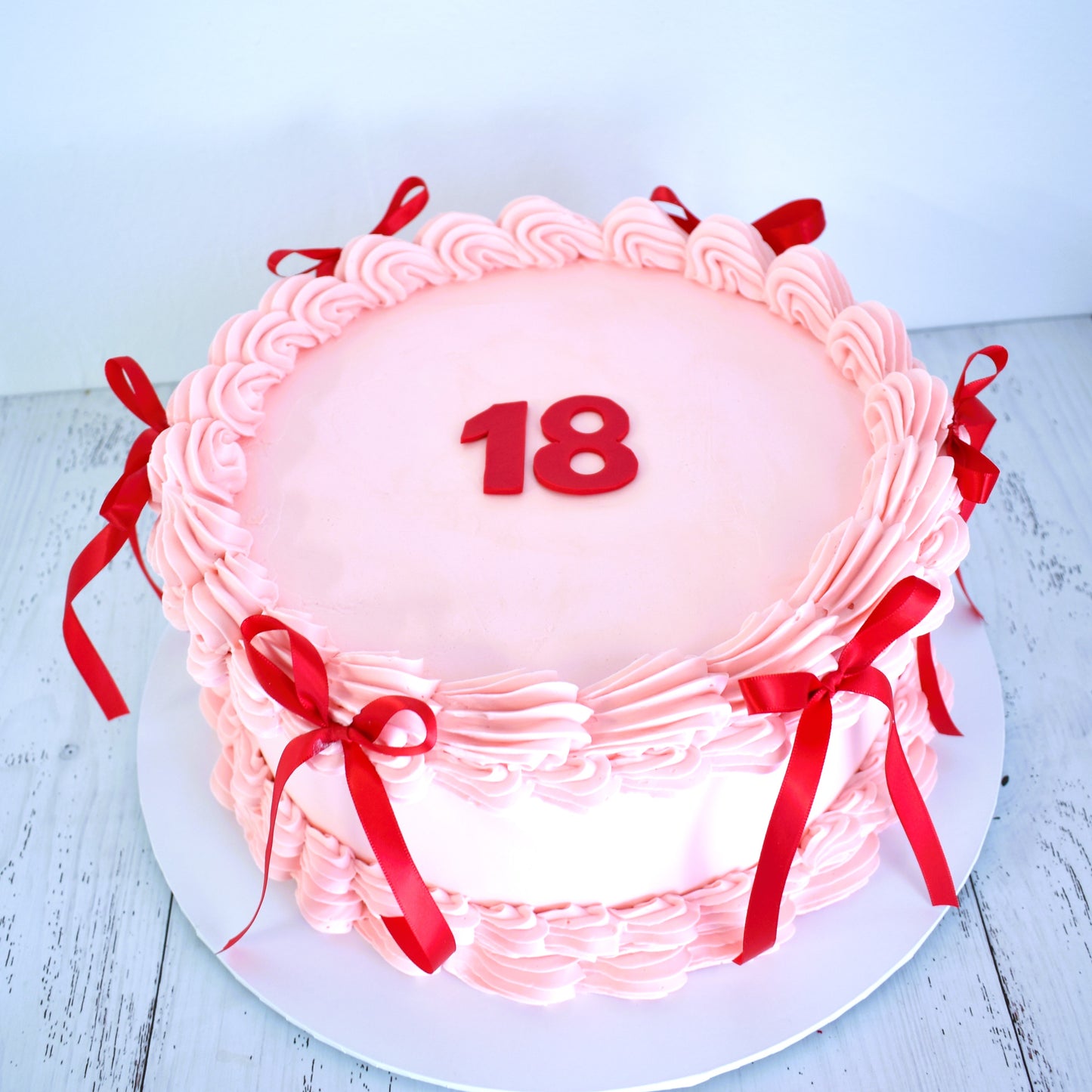 Celebration Cake - Basic Piping
